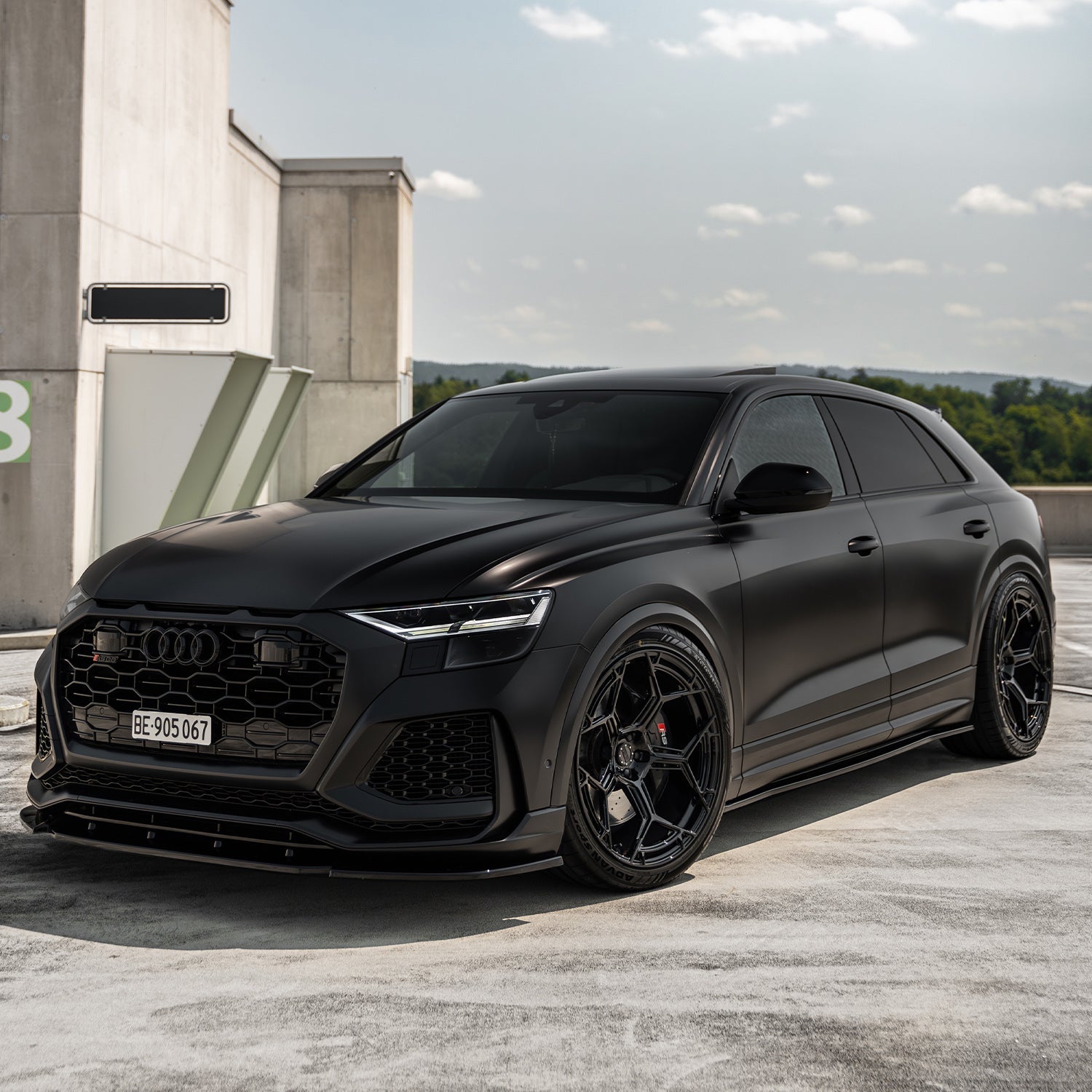Audi RSQ8 4M