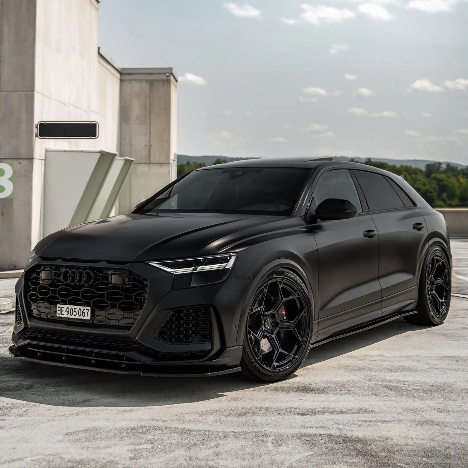 Audi RSQ8 4M