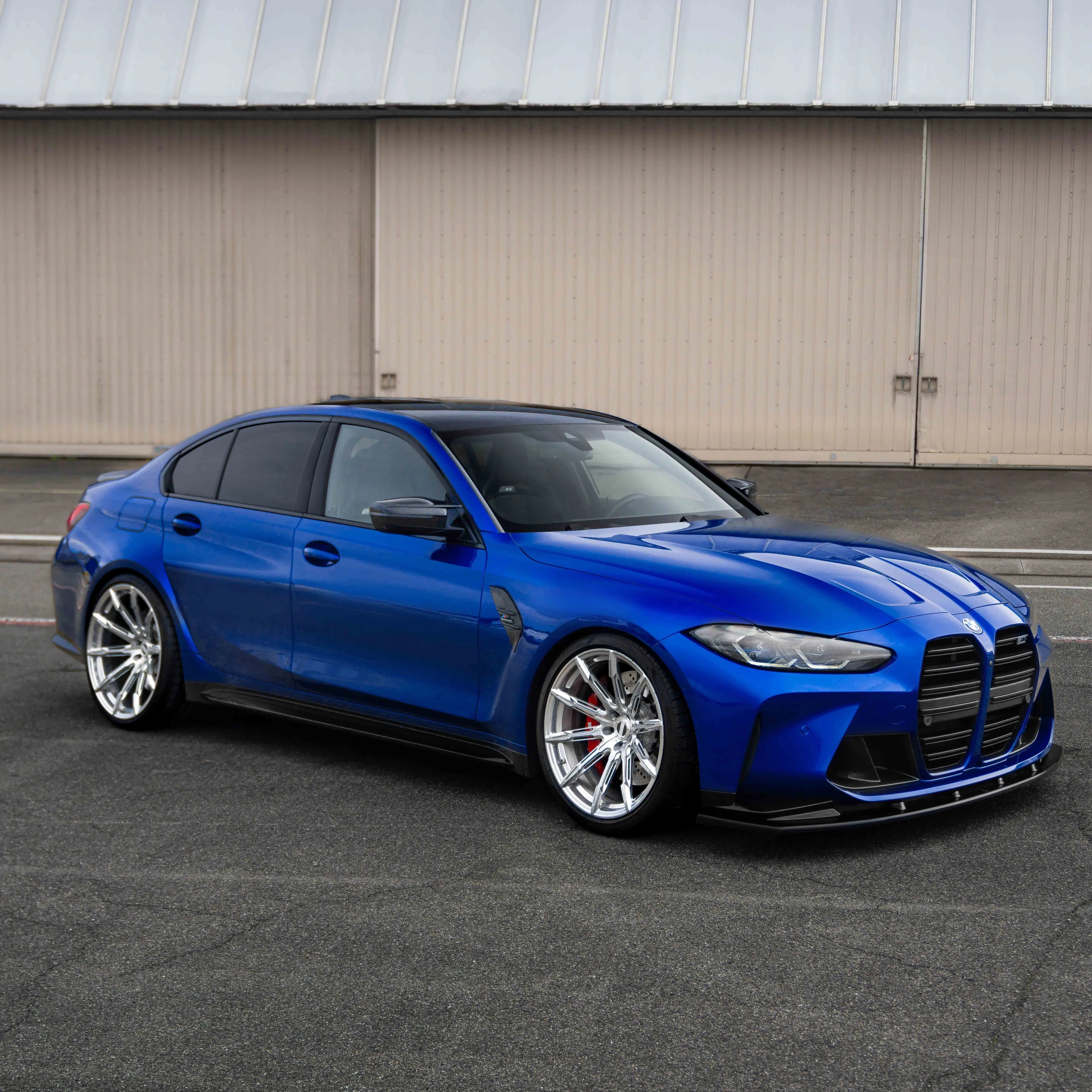 BMW M3 G80 G81 with Radi8 custom wheels 20-21 Inch – performance rims for BMW M models