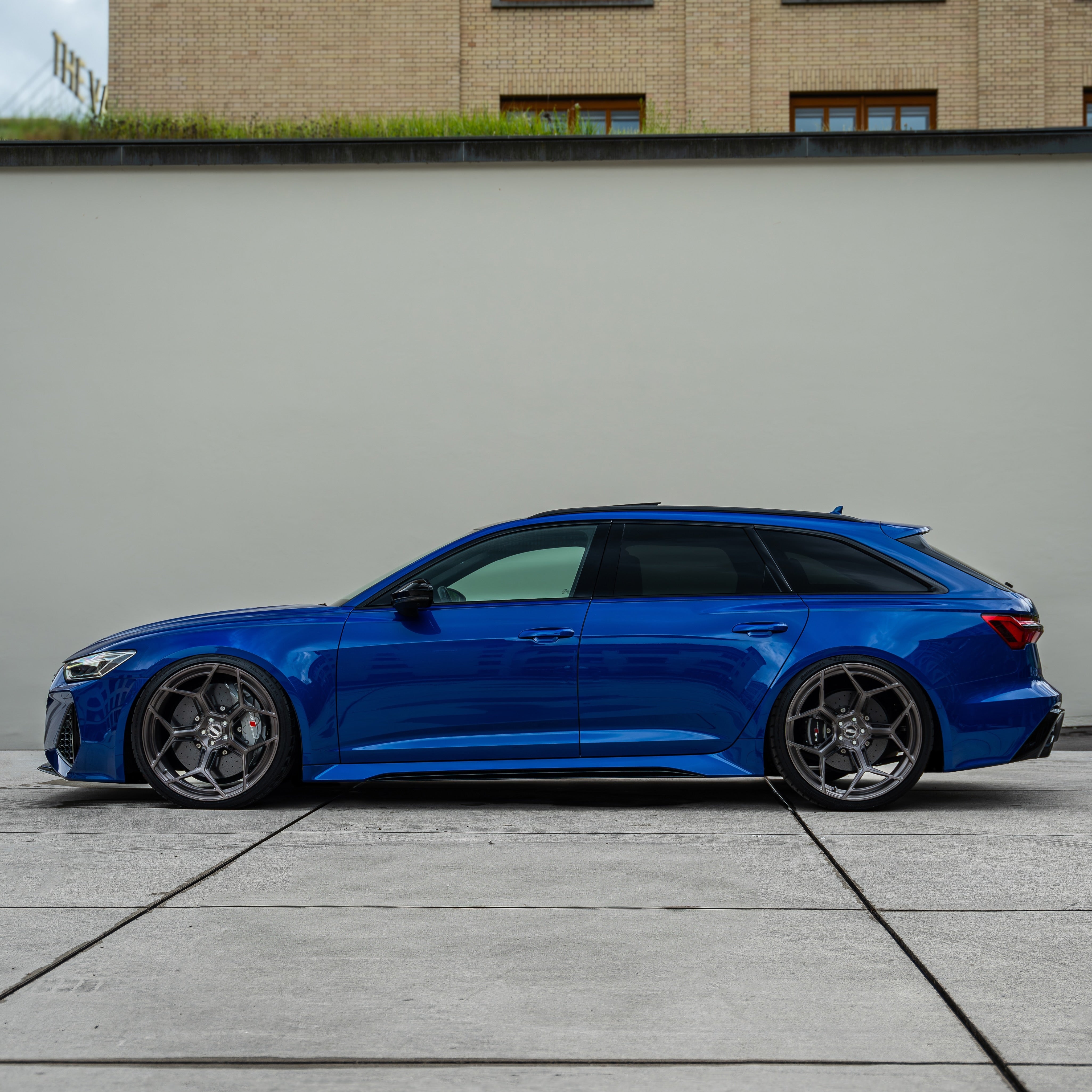 Buy custom Forged Monoblock Radi8 R804.C wheels for Audi RS6 – available in 23/23 inch fitment. | Felgen kaufen
