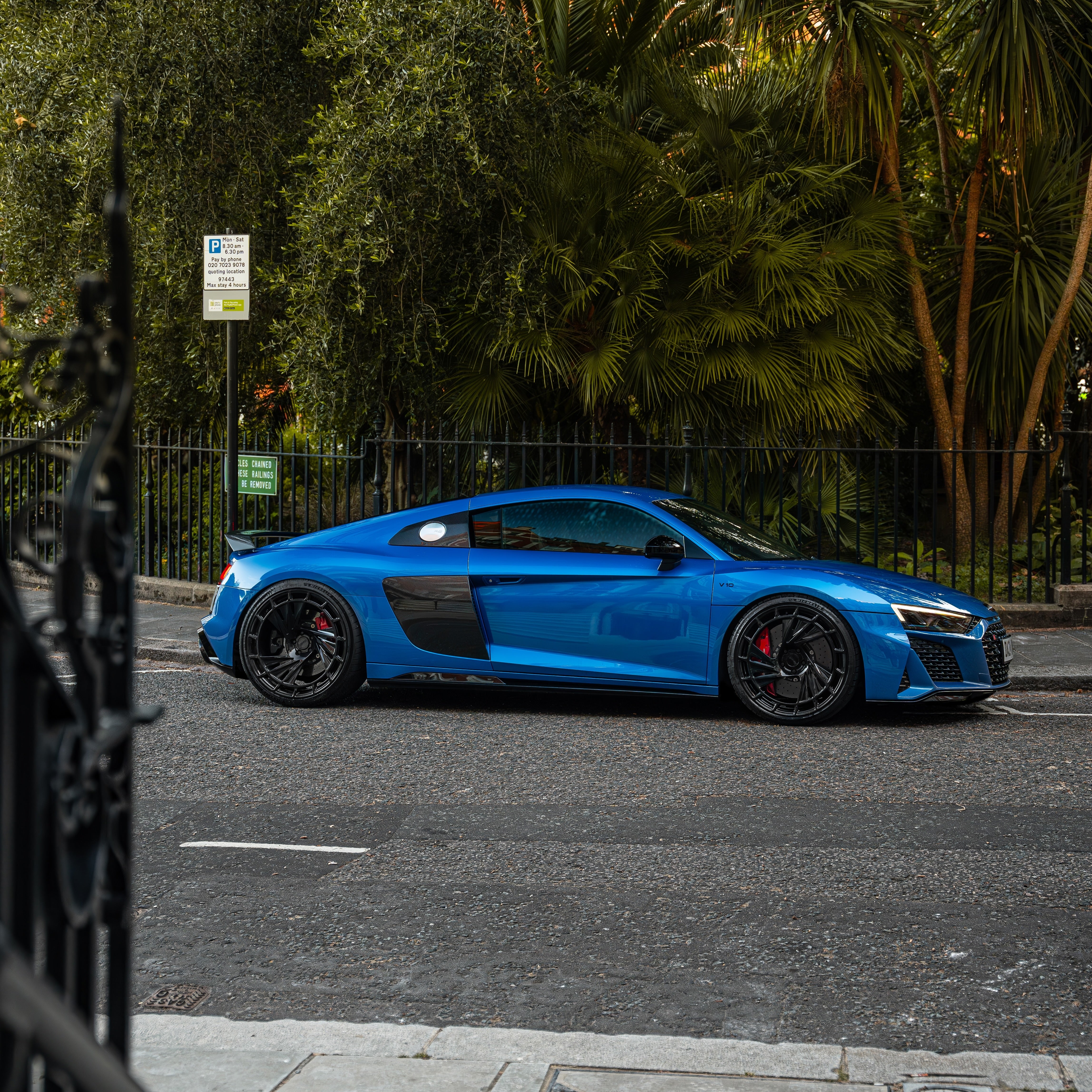 Buy custom Forged Carbon Radi8 R808 wheels for Audi R8 – available in 21/22 inch fitment. | Felgen kaufen