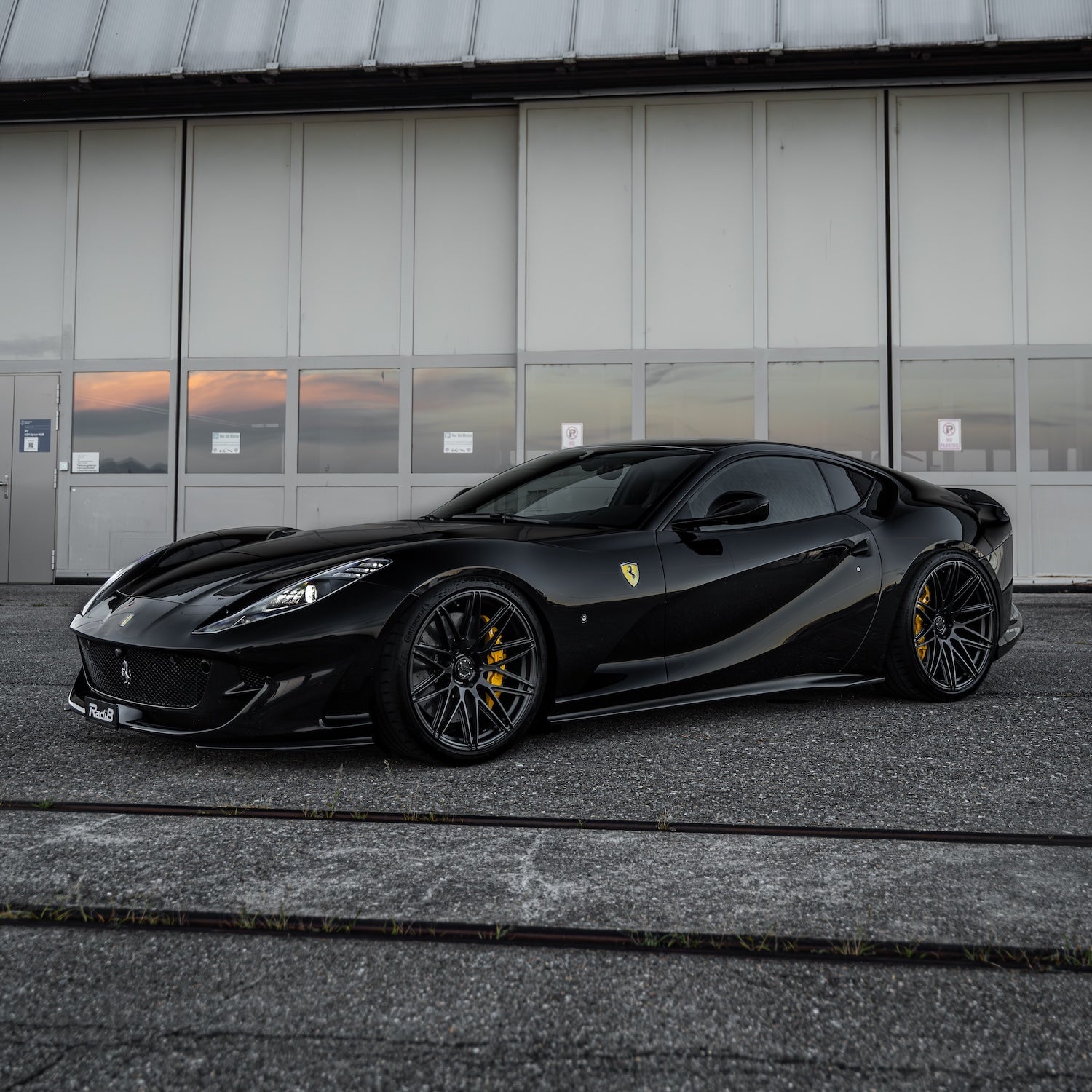 Radi8 R80M1 Forged Wheels for Ferrari 812 Superfast – 10.5x21/12.0x22 Inch Custom Fitment