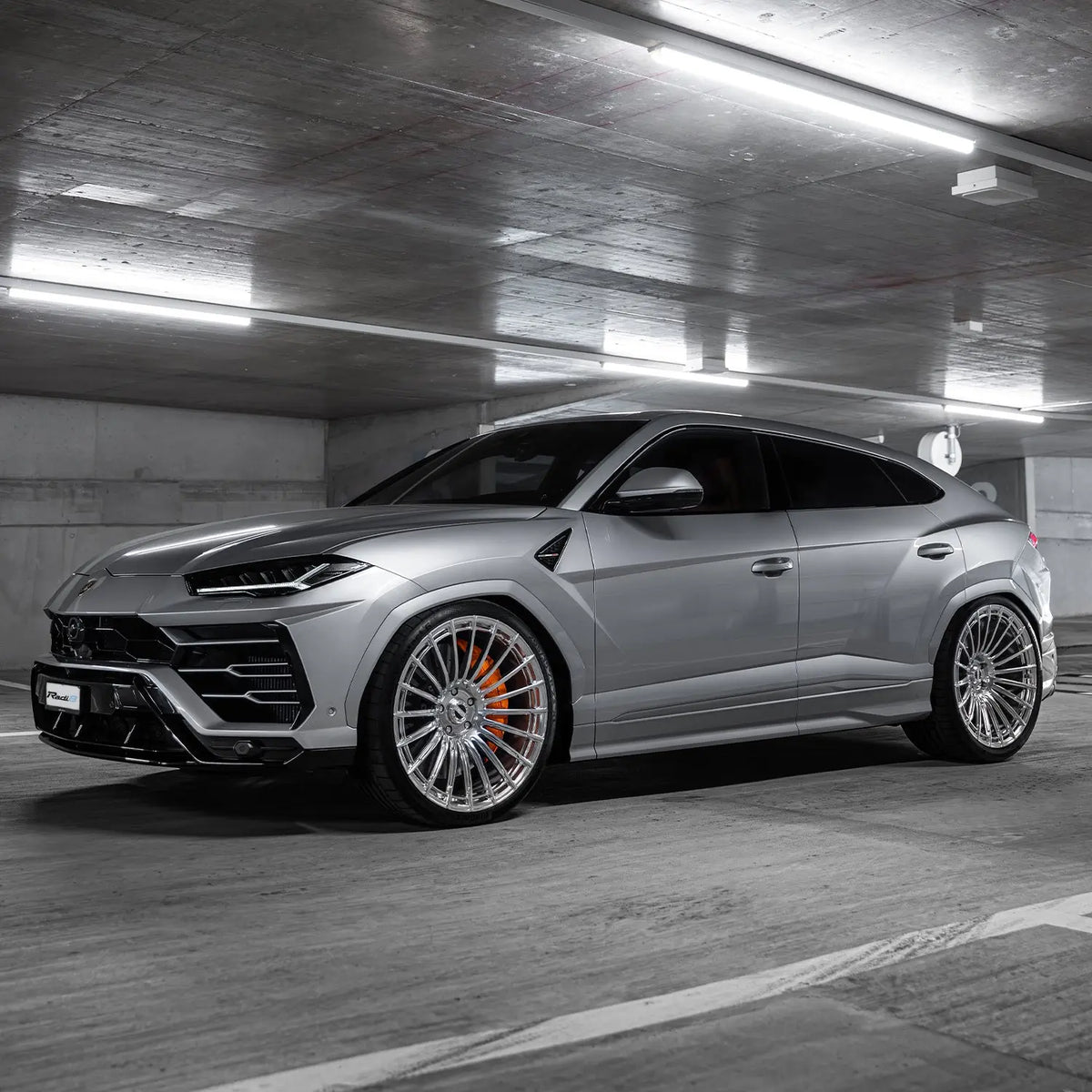 Radi8 R802 Forged Wheels for Lamborghini Urus – 10.5x23 / 12.5x23