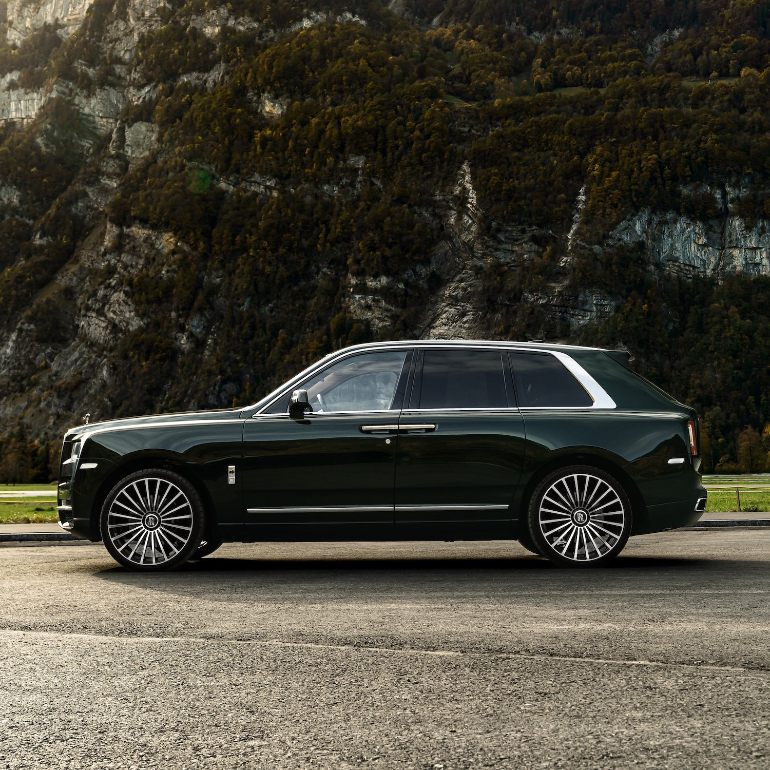 Radi8 R80L2 Forged Wheels for Rolls-Royce Cullinan – 10x24 & 10x24 Inch Custom Fitment